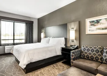 Holiday Inn & Suites Silicon Valley - Milpitas by IHG hotel thumbnail 7