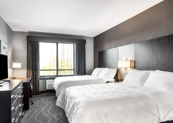 Holiday Inn & Suites Silicon Valley - Milpitas by IHG hotel thumbnail 8