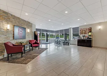 Red Roof Inn & Suites Wilkesboro hotel thumbnail 5