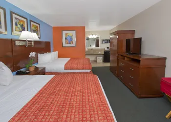 Ramada by Wyndham Hotel & Water Park hotel thumbnail 6