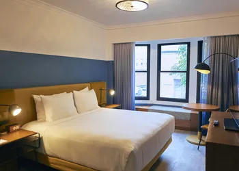 Hotel Julian hotel thumbnail 6