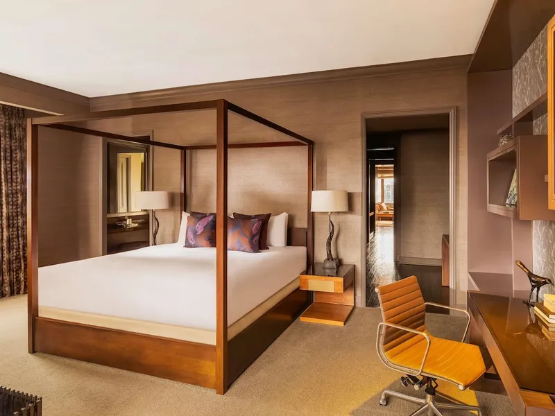 Fairmont Chicago at Millennium Park hotel detail image 6