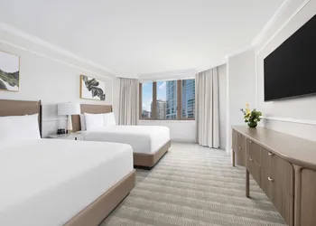 Fairmont Chicago at Millennium Park hotel thumbnail 5