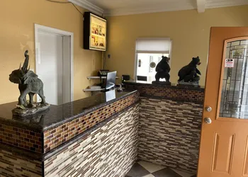 Palace Inn Oxnard hotel thumbnail 7