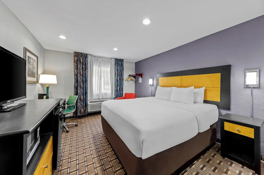 Quality Inn - Denton hotel detail image 6