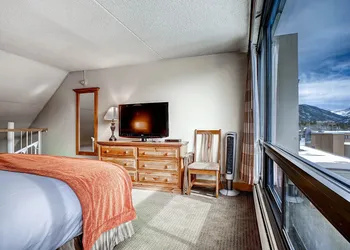 Keystone Lodge & Spa, A Vail Resorts Property hotel thumbnail 6