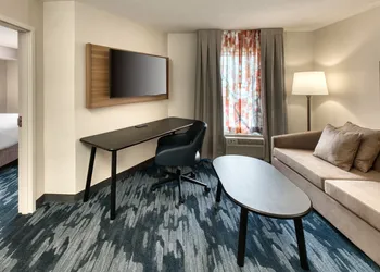Fairfield Inn and Suites by Marriott Toronto Brampton hotel thumbnail 7