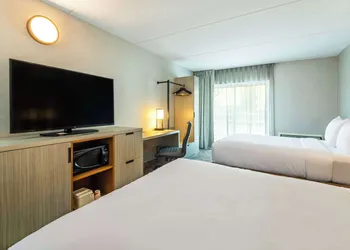 Comfort Inn Highway 401 hotel thumbnail 8