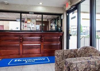 Rodeway Inn Paterson Great Falls Park Area hotel thumbnail 3