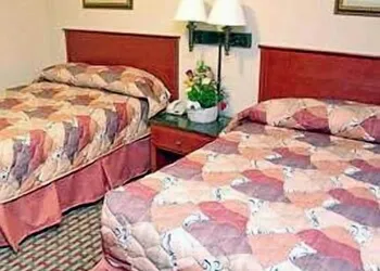 Rodeway Inn Paterson Great Falls Park Area hotel thumbnail 6