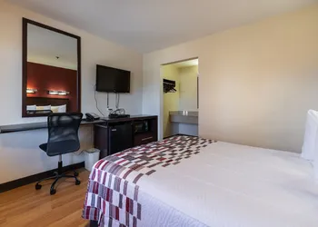 California Inn & Suites Rancho Cordova - Sacramento hotel thumbnail 8