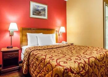 Rodeway Inn Jersey City North hotel thumbnail 8