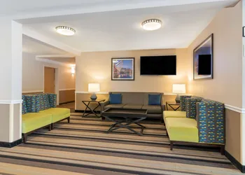 Best Western Plus Executive Court Inn & Conference Center hotel thumbnail 3