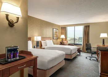 Doubletree by Hilton Somerset Hotel and Conference Center hotel thumbnail 7