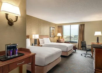 Doubletree by Hilton Somerset Hotel and Conference Center hotel thumbnail 7