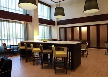 Hampton Inn & Suites by Hilton Laval hotel thumbnail 2