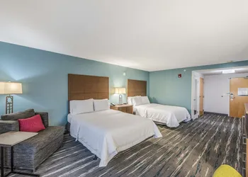 Hampton Inn Oakland-Hayward hotel thumbnail 7