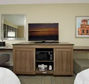 Hampton Inn Madison hotel detail image 7