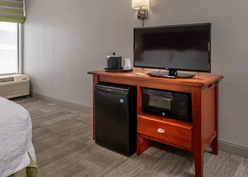 Hampton Inn Charleston-Downtown hotel thumbnail 4