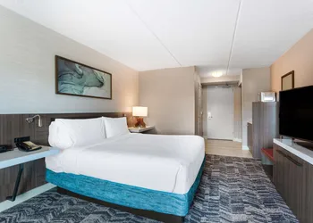 Hilton Garden Inn Islip/MacArthur Airport hotel thumbnail 8