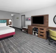 Hampton Inn & Suites Grand Rapids-Airport 28th St hotel detail image 7