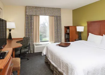 Hampton Inn Jacksonville hotel thumbnail 8