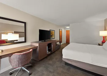 Hampton Inn Lancaster hotel thumbnail 7
