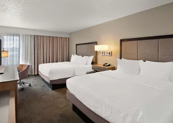 Hampton Inn Lancaster hotel thumbnail 8