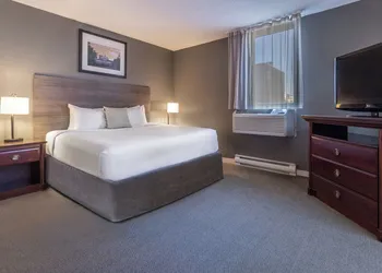 Hotel Faubourg Montreal hotel thumbnail 8
