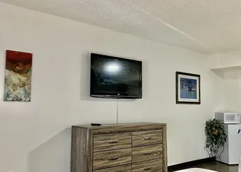 Siegel Slots and Suites hotel thumbnail 4