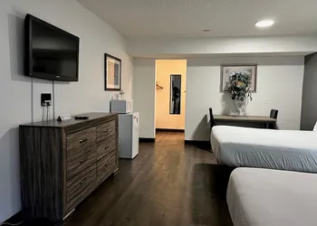 Siegel Slots and Suites hotel thumbnail 5