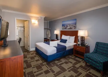 Bay Bridge Inn hotel thumbnail 6