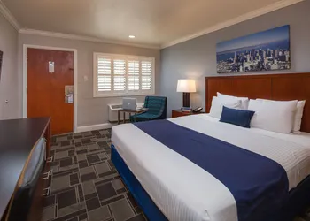 Bay Bridge Inn hotel thumbnail 7
