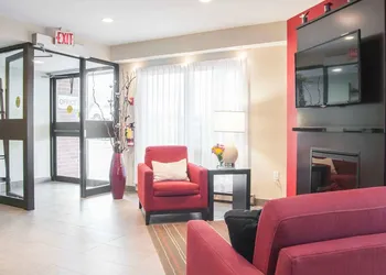 Comfort Inn hotel thumbnail 3