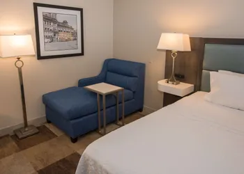 Hampton Inn Wooster hotel thumbnail 8