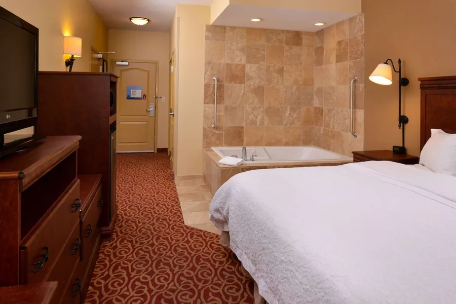 Hampton Inn by Hilton Lincoln hotel detail image 6