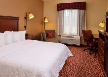 Hampton Inn by Hilton Lincoln hotel thumbnail 8