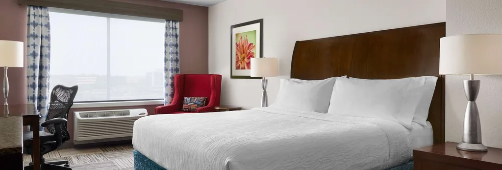 Hotel photo 1 of 27