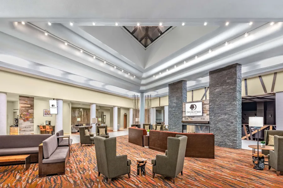 DoubleTree by Hilton Denver - Aurora hotel detail image 2