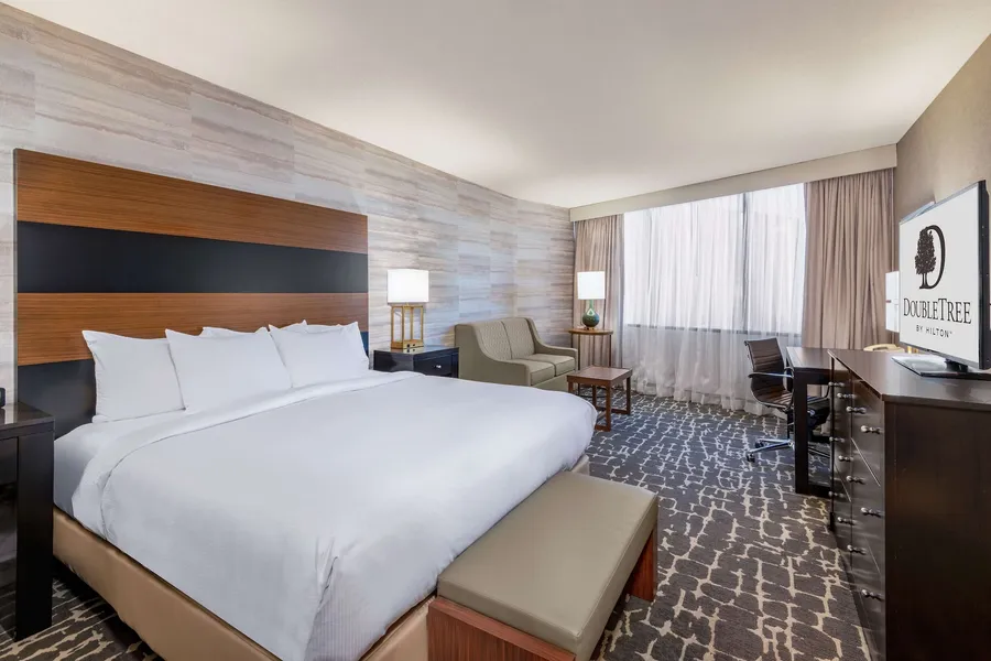 DoubleTree by Hilton Denver - Aurora hotel detail image 6