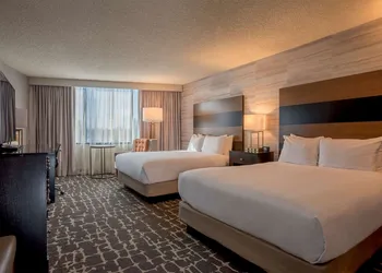 DoubleTree by Hilton Denver - Aurora hotel thumbnail 8