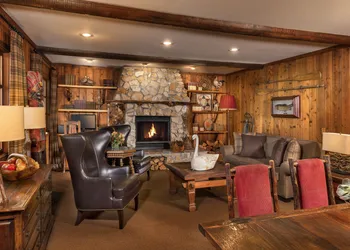 Ayres Lodge Alpine hotel thumbnail 2