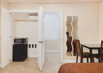 Nite Inn - Walking Distance to Universal Studios Hollywood hotel thumbnail 8