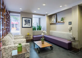 Hampton Inn Manhattan-Chelsea hotel thumbnail 2