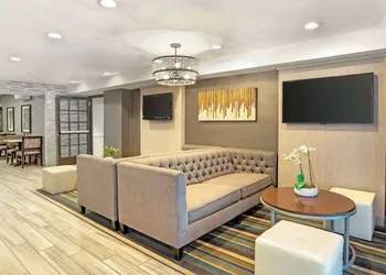 Best Western Plus Fairfield Hotel hotel thumbnail 4