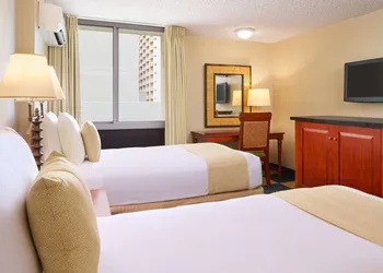 Ewa Hotel Waikiki hotel thumbnail 4