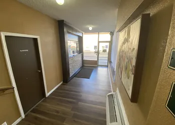 Red Carpet Inn & Suites hotel thumbnail 4