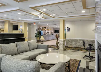 Best Western Plus New England Inn & Suites hotel thumbnail 4
