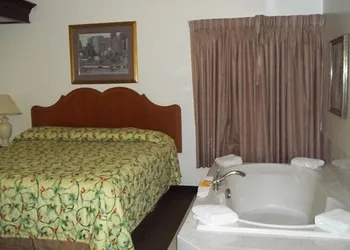 Budget Inn & Suites hotel thumbnail 4