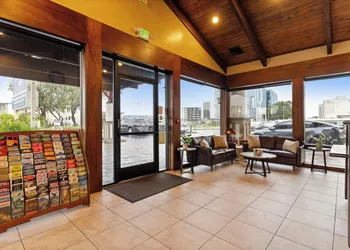 Vagabond Inn Executive San Francisco Airport hotel thumbnail 6